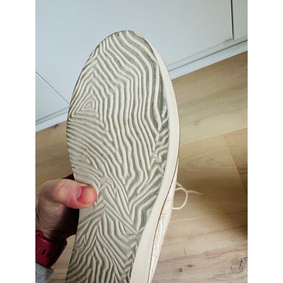 Anthropologie Platform Boot SZ40/ 9.5 Stompy Creme Alligator Embossed Leather - Picture 4 of 9